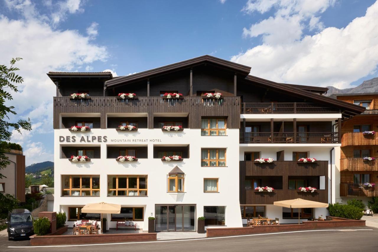 Hotel Des Alpes Ла Виля Екстериор снимка