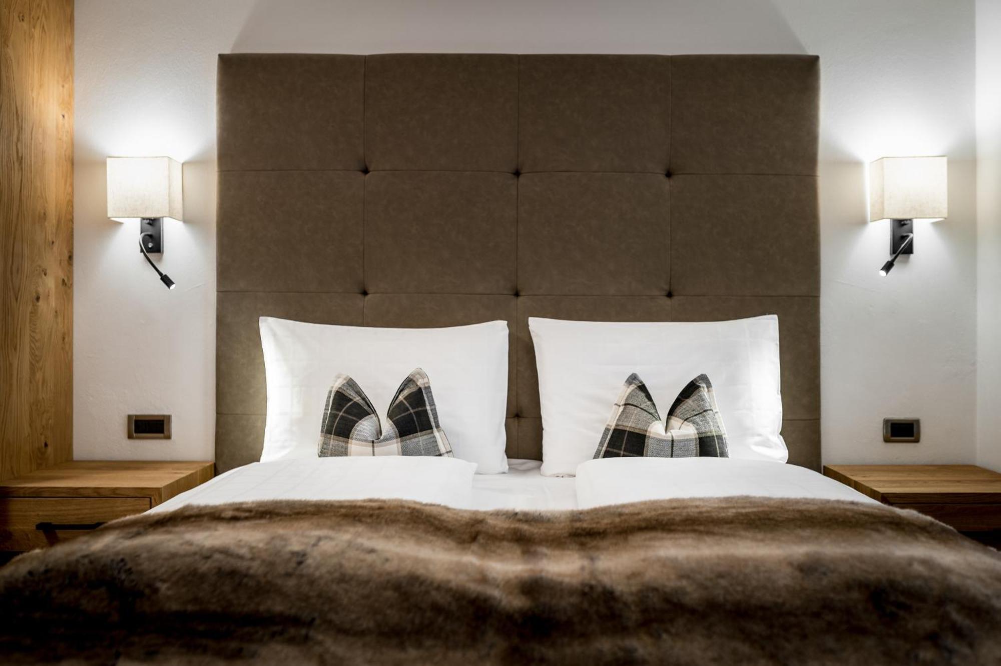 Hotel Des Alpes Ла Виля Екстериор снимка