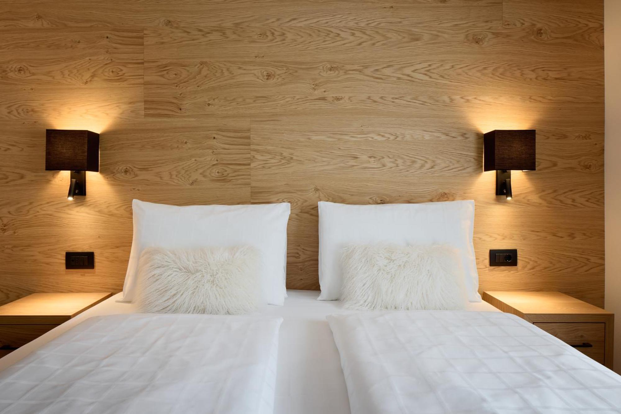 Hotel Des Alpes Ла Виля Екстериор снимка