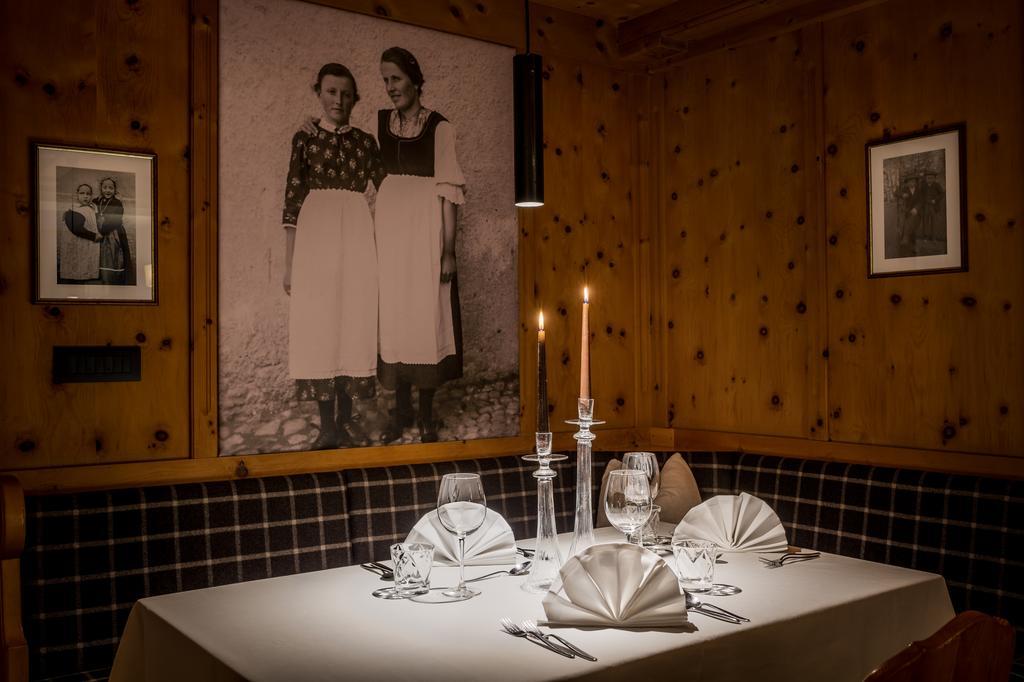 Hotel Des Alpes Ла Виля Екстериор снимка