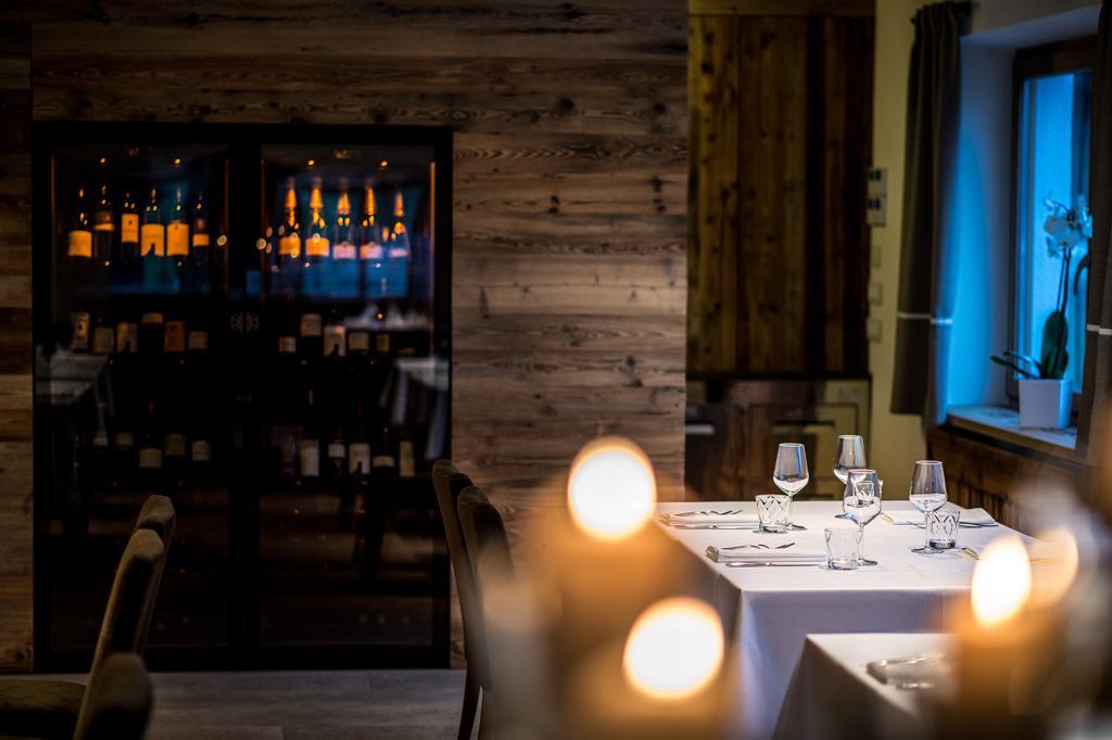 Hotel Des Alpes Ла Виля Екстериор снимка