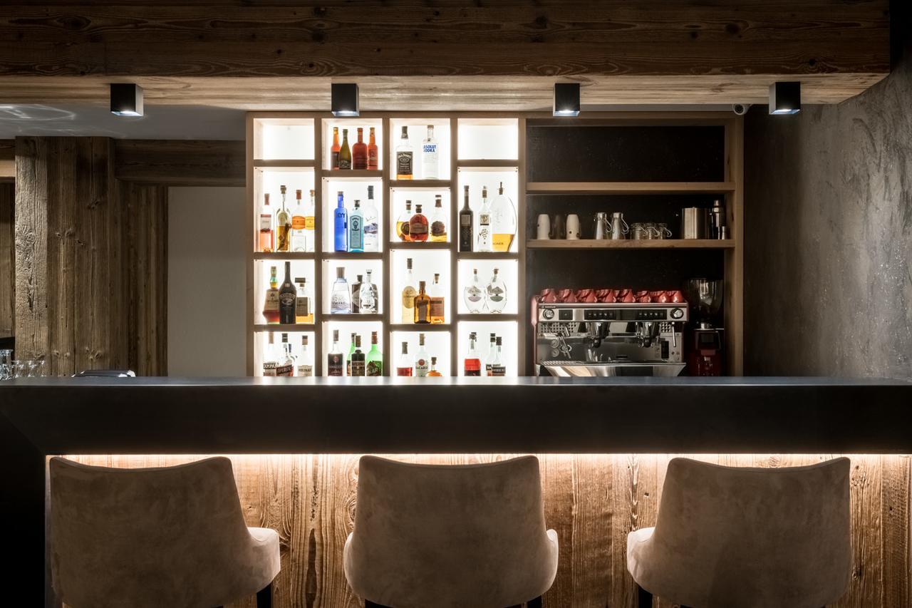 Hotel Des Alpes Ла Виля Екстериор снимка